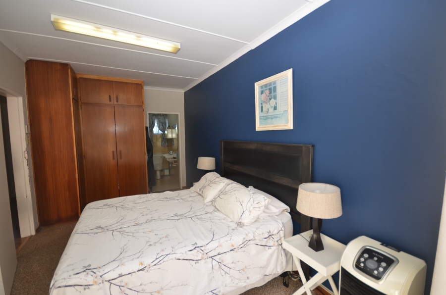 3 Bedroom Property for Sale in Bonza Bay Eastern Cape